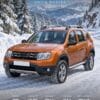 Персонализиран постер на кола в стил Зима: Dacia Duster с фамилия и технически данни