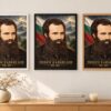Същият портрет на Любен Каравелов в бяла, черна и дървена рамка на стена в стая