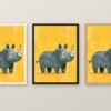 Същата картина с носорог в бяла, черна и дървена рамка на стена Същата картина с носорог в бяла, черна и дървена рамка на стена