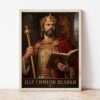 Портрет на цар Симеон Велики в светла дървена рамка, облегнат на бяла стена върху паркет Портрет на цар Симеон Велики в светла дървена рамка, облегнат на бяла стена върху паркет