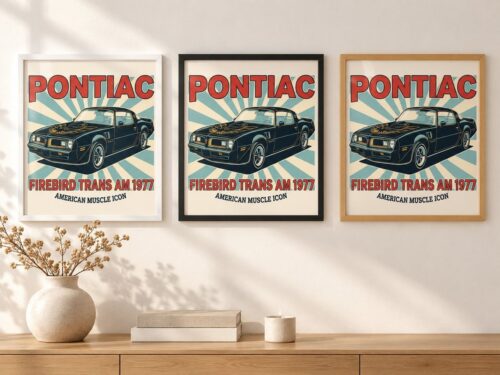 Същият постер с Pontiac Firebird в бяла, черна и дървена рамка на стена в стая